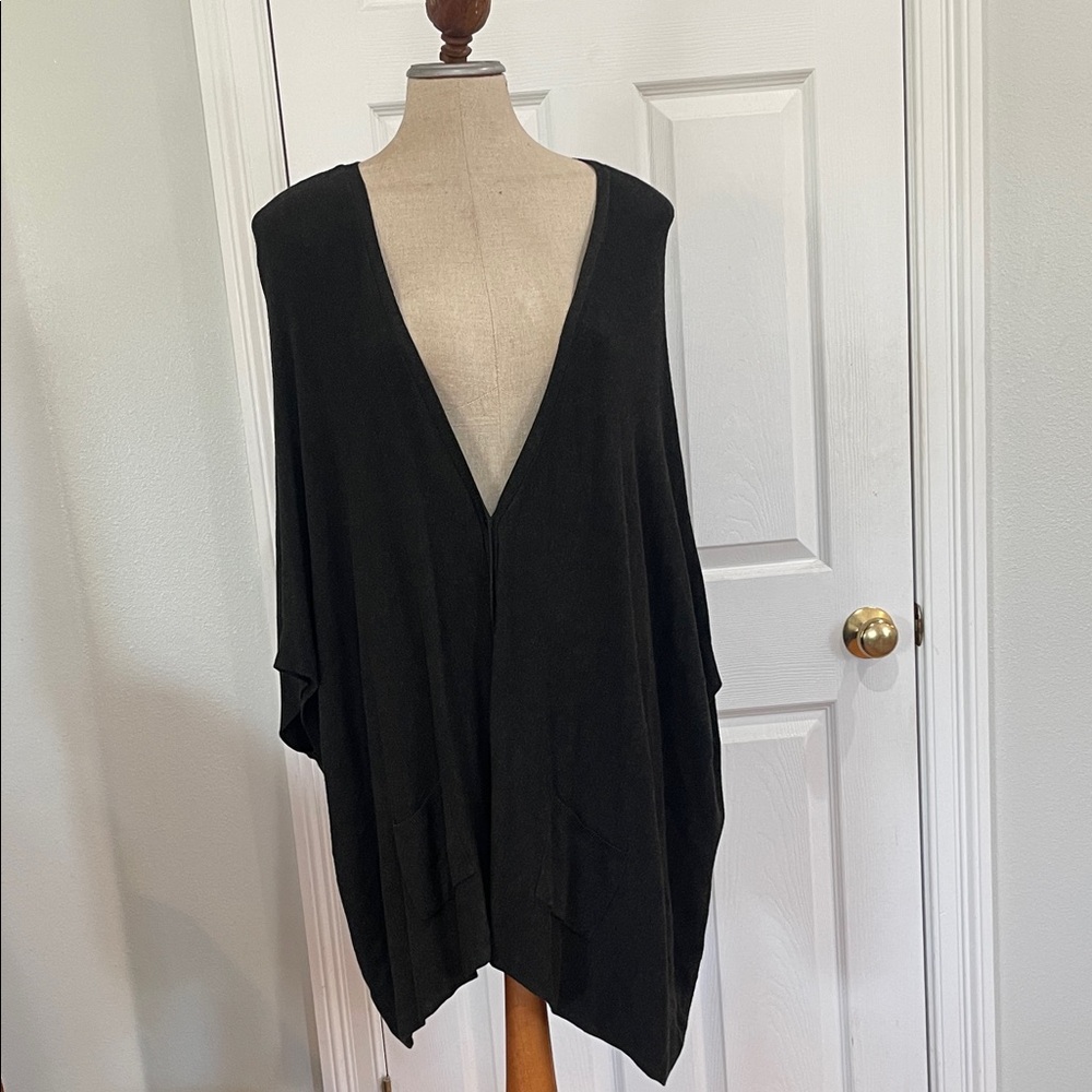 Eileen Fisher V-neck cardigan charcoal gray Sweater pockets women’s size L
